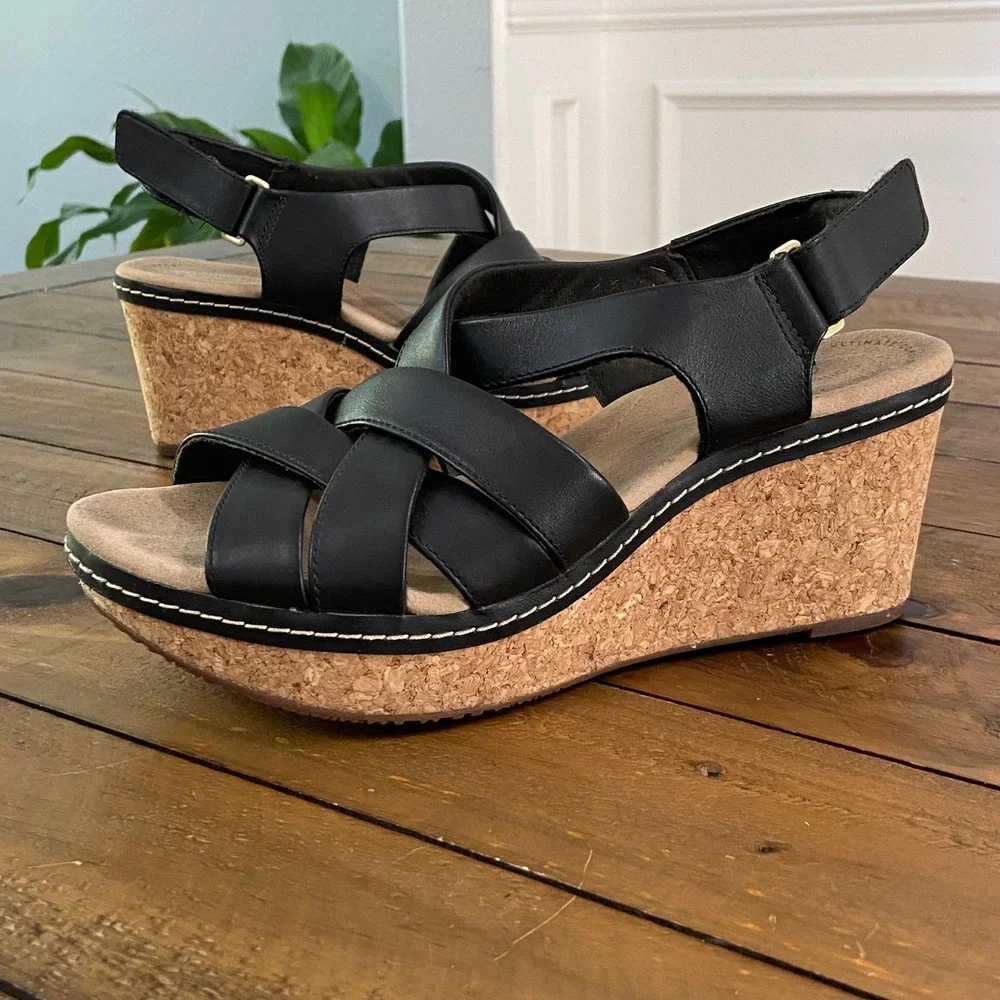 Clarks collection black